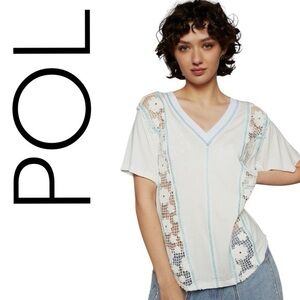 POL NWOT Ivory Top with Crochet Floral Detail and Blue Trim